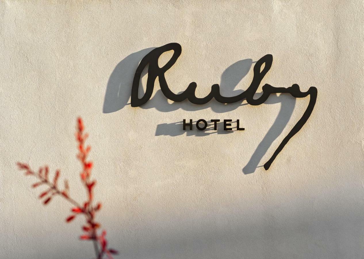 ראונד רוק The Ruby Hotel מראה חיצוני תמונה